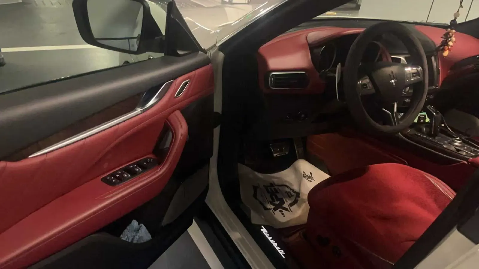 2019 Maserati Levante 3.0T 350HP V6 8AT,autocango,china used car exporter,china ev exporter,chinese used car exporter,chinese used ev exporter