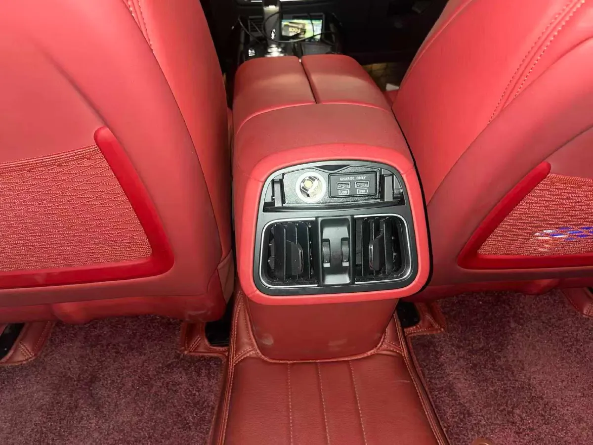 2019 Maserati Levante 3.0T 350HP V6 8AT,autocango,china used car exporter,china ev exporter,chinese used car exporter,chinese used ev exporter