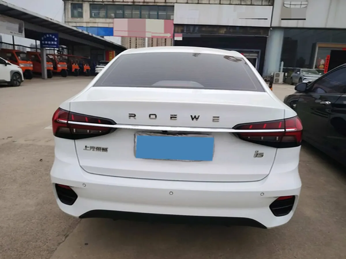 2021 Roewe i5 1.5L 120HP L4 5MT,autocango,china used car exporter,china ev exporter,chinese used car exporter,chinese used ev exporter