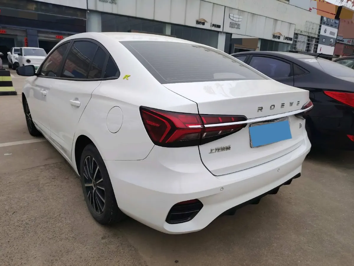2021 Roewe i5 1.5L 120HP L4 5MT,autocango,china used car exporter,china ev exporter,chinese used car exporter,chinese used ev exporter