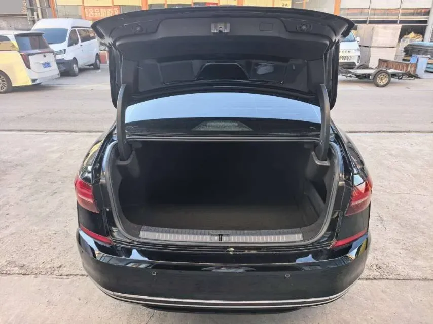 2019 Skoda Kodiak 2.0T 186HP L4 7DCT,autocango,china used car exporter,china ev exporter,chinese used car exporter,chinese used ev exporter