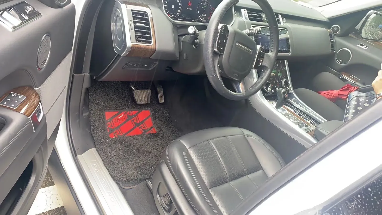 2018 Land Rover Range Rover Sport 2.0T 300HP L4 8AT PHEV 13.1KWH,autocango,china used car exporter,china ev exporter,chinese used car exporter,chinese used ev exporter