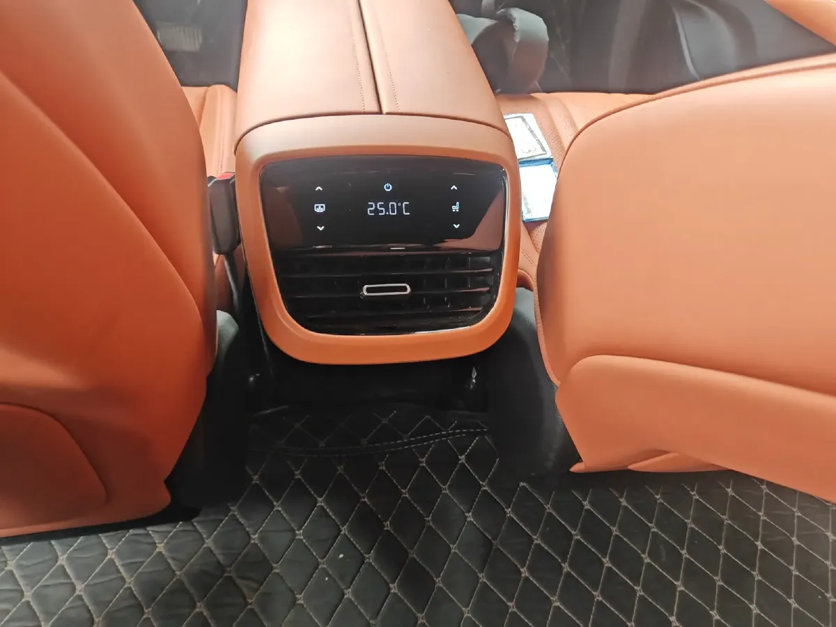 2024 Deepal S07 BEV 66.8KWH,autocango,china used car exporter,china ev exporter,chinese used car exporter,chinese used ev exporter