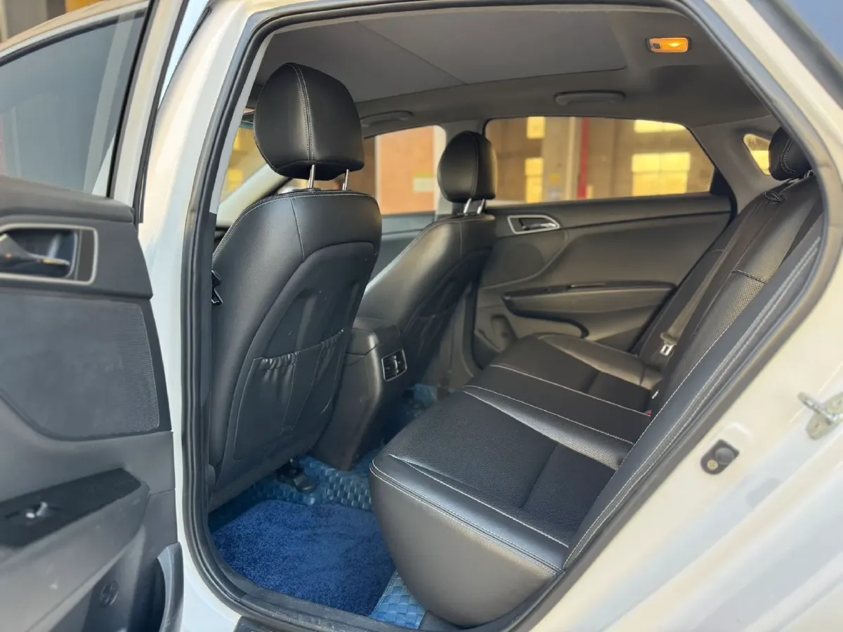 2017 Hyundai Mistra 1.6T 175HP L4 7DCT,autocango,china used car exporter,china ev exporter,chinese used car exporter,chinese used ev exporter