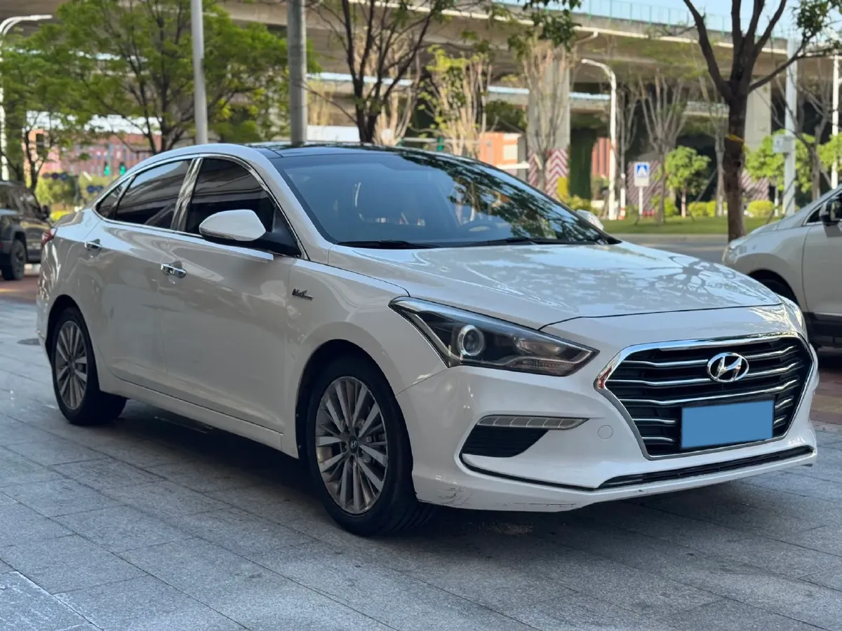 2017 Hyundai Mistra 1.6T 175HP L4 7DCT,autocango,china used car exporter,china ev exporter,chinese used car exporter,chinese used ev exporter