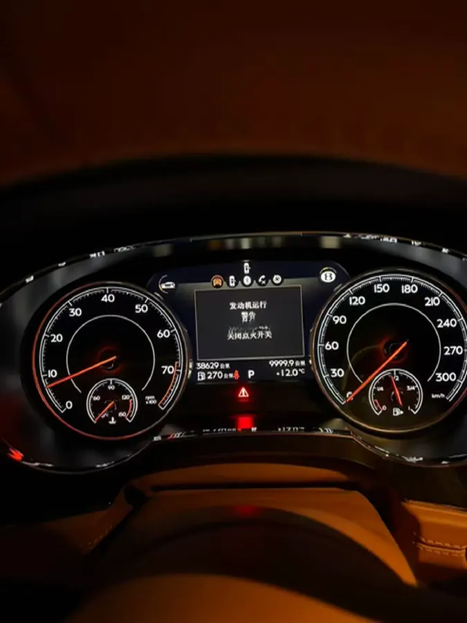 2018 Bentley Bentayga 4.0T 550HP V8 8AT,autocango,china used car exporter,china ev exporter,chinese used car exporter,chinese used ev exporter