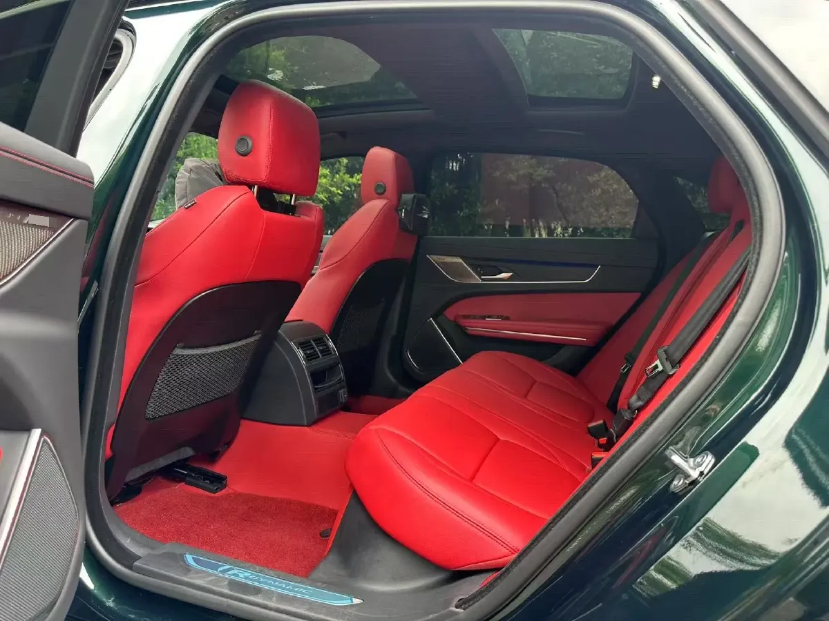 2022 Jaguar XFL 2.0T 250HP L4 8AT,autocango,china used car exporter,china ev exporter,chinese used car exporter,chinese used ev exporter