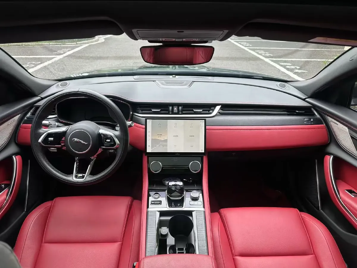 2022 Jaguar XFL 2.0T 250HP L4 8AT,autocango,china used car exporter,china ev exporter,chinese used car exporter,chinese used ev exporter