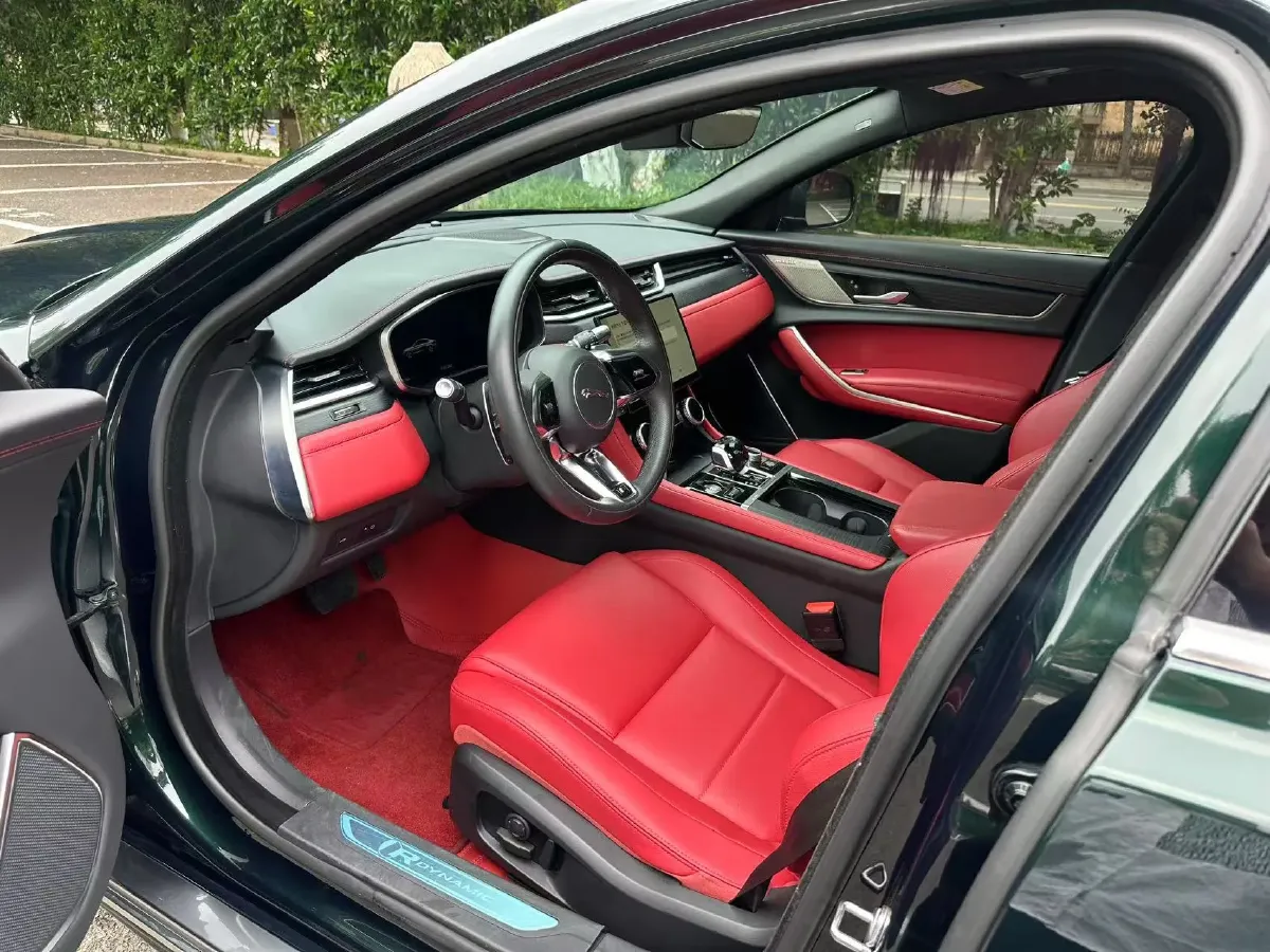 2022 Jaguar XFL 2.0T 250HP L4 8AT,autocango,china used car exporter,china ev exporter,chinese used car exporter,chinese used ev exporter