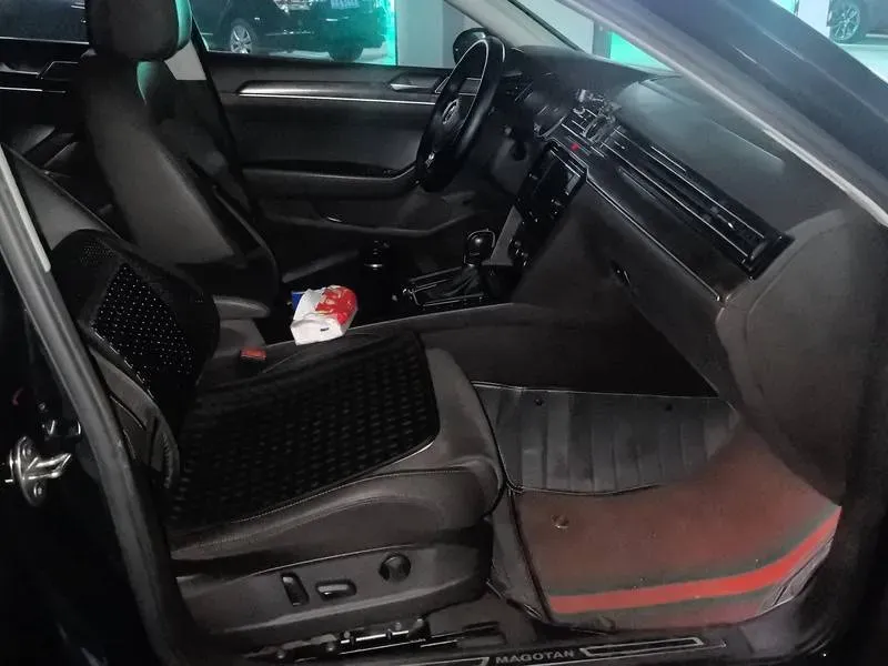 2018 Volkswagen Magotan 1.8T 180HP L4 7DCT,autocango,china used car exporter,china ev exporter,chinese used car exporter,chinese used ev exporter