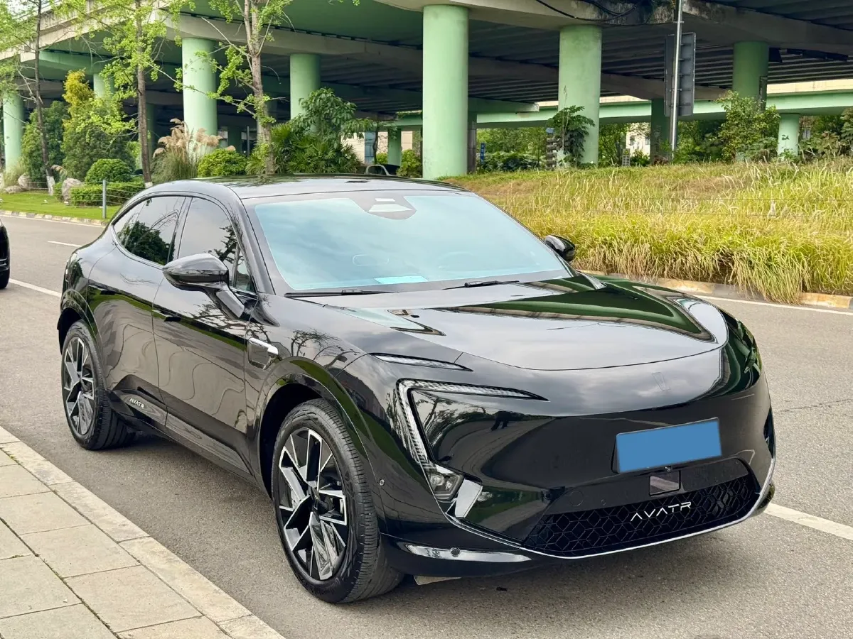 2025 Avatr 11 1.5T 156HP L4 REEV,autocango,china used car exporter,china ev exporter,chinese used car exporter,chinese used ev exporter
