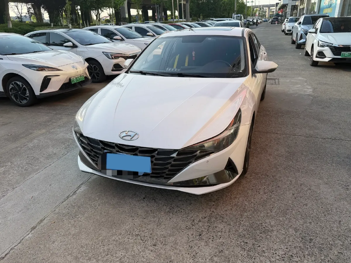2022 Hyundai Elantra 1.5L 115HP L4 CVT,autocango,china used car exporter,china ev exporter,chinese used car exporter,chinese used ev exporter