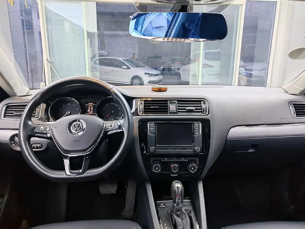 2018 Volkswagen Bora 1.4T 131HP L4 7DCT,autocango,china used car exporter,china ev exporter,chinese used car exporter,chinese used ev exporter