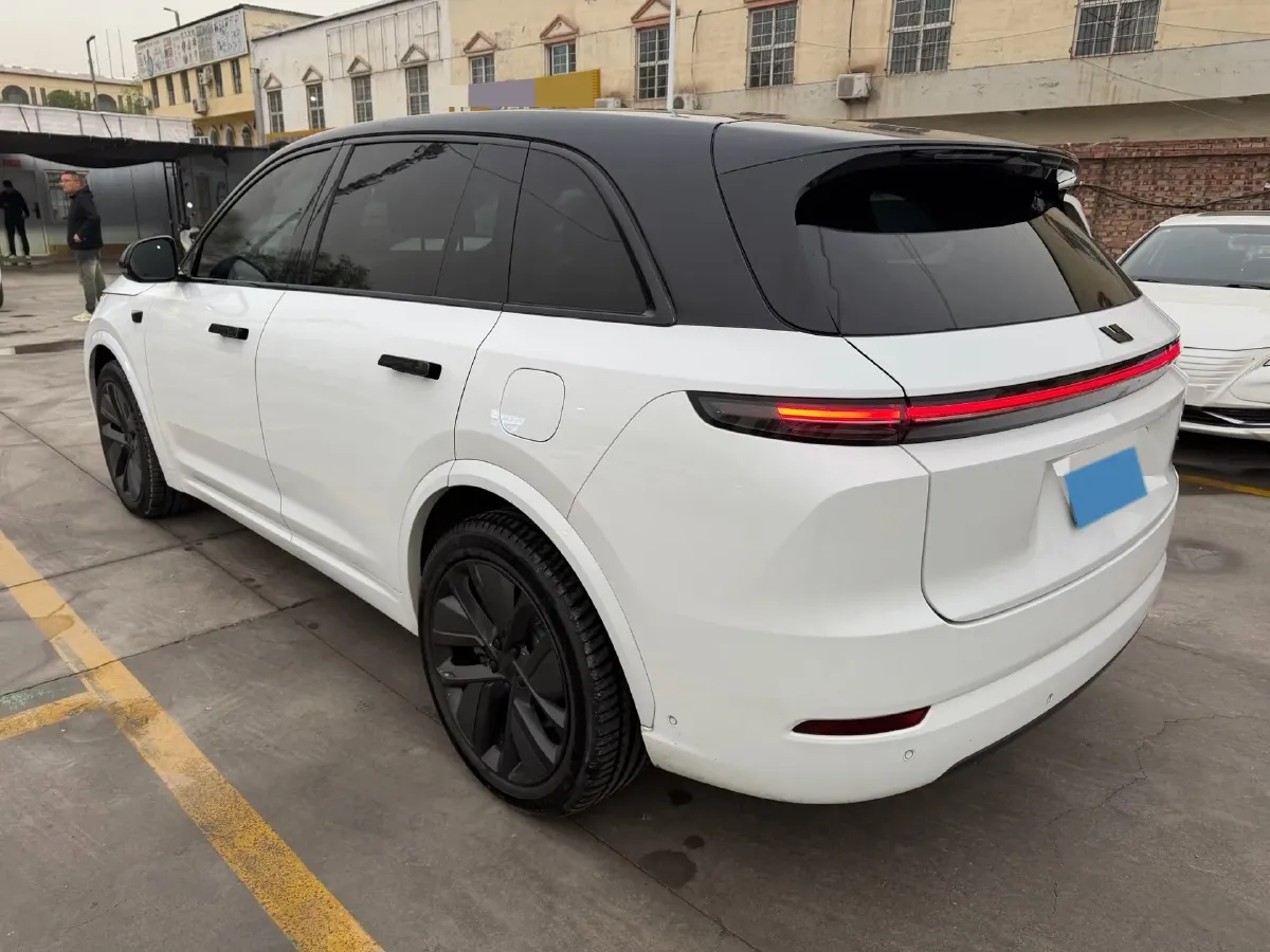 2024 Li L8 Range Extended 154HP REEV 42.8KWH,autocango,china used car exporter,china ev exporter,chinese used car exporter,chinese used ev exporter
