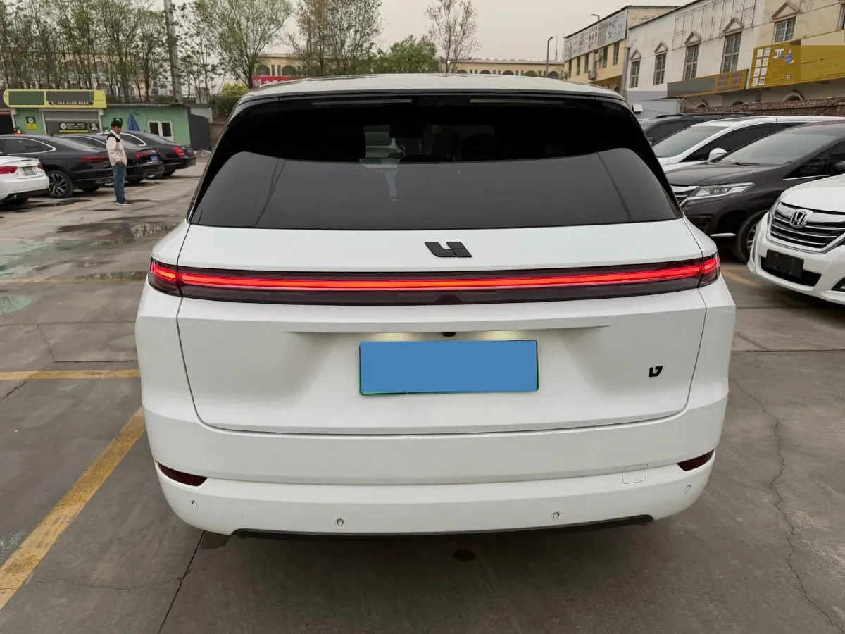 2024 Li L8 Range Extended 154HP REEV 42.8KWH,autocango,china used car exporter,china ev exporter,chinese used car exporter,chinese used ev exporter
