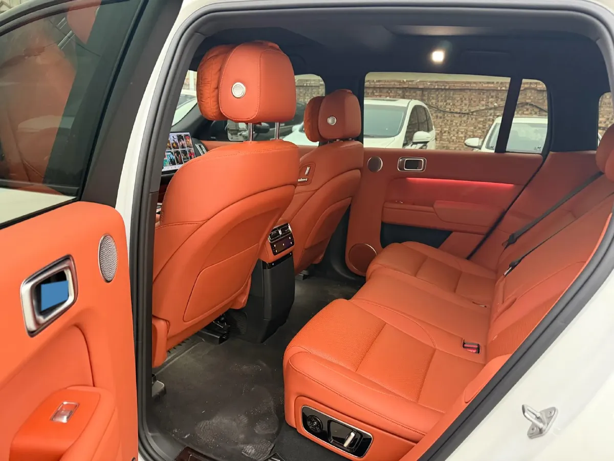 2024 Li L8 Range Extended 154HP REEV 42.8KWH,autocango,china used car exporter,china ev exporter,chinese used car exporter,chinese used ev exporter