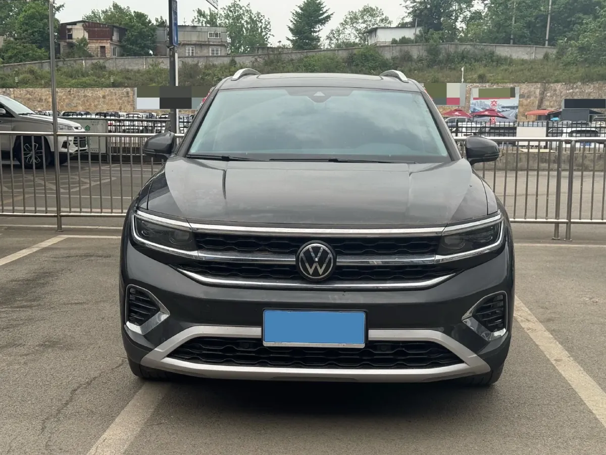2021 Volkswagen Talagon 2.0T 220HP L4 7DCT,autocango,china used car exporter,china ev exporter,chinese used car exporter,chinese used ev exporter