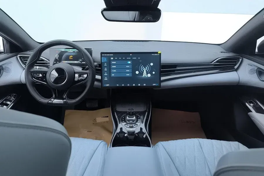 2022 MAXUS DaJia 5 BEV 70KWH,autocango,china used car exporter,china ev exporter,chinese used car exporter,chinese used ev exporter