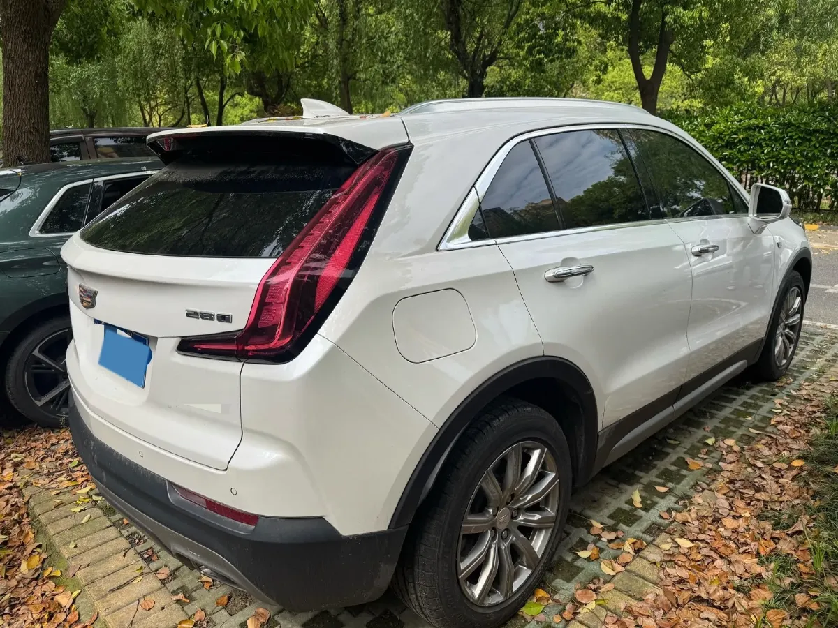 2020 Cadillac XT4 2.0T 241HP L4 9AT,autocango,china used car exporter,china ev exporter,chinese used car exporter,chinese used ev exporter