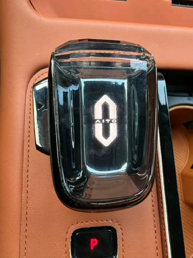 2024 AITO AITO M7 1.5T 152HP L4 REEV 38.5KWH,autocango,china used car exporter,china ev exporter,chinese used car exporter,chinese used ev exporter