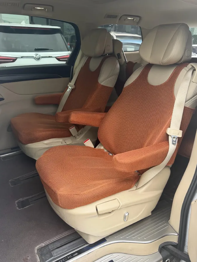 2022 Buick GL8 2.0T 237HP L4 9AT,autocango,china used car exporter,china ev exporter,chinese used car exporter,chinese used ev exporter