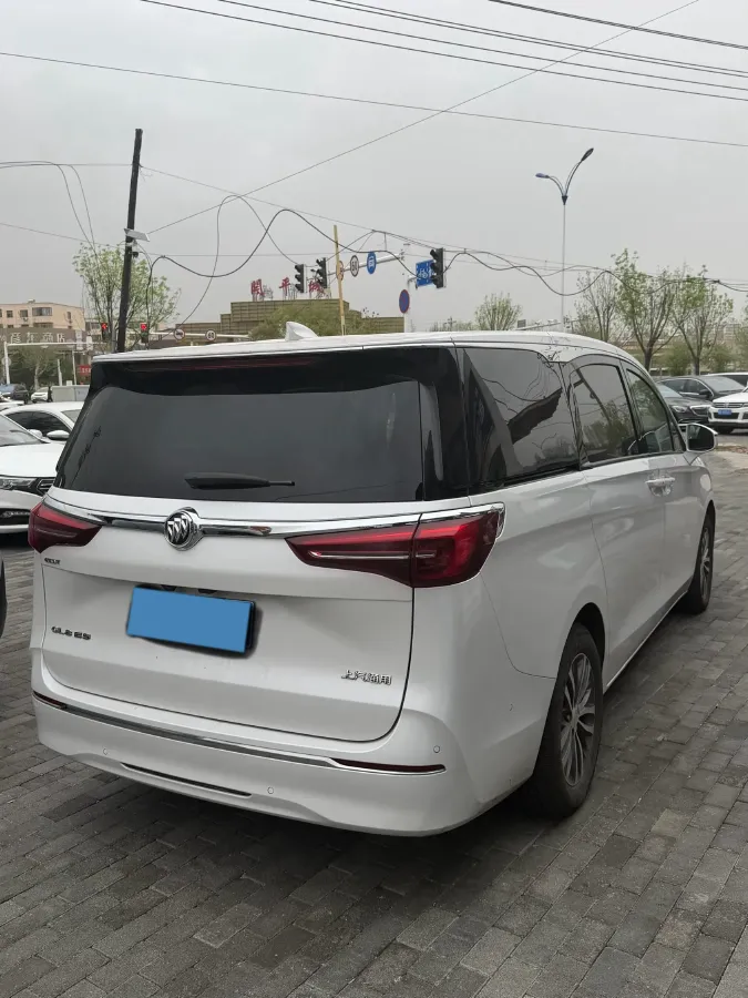 2022 Buick GL8 2.0T 237HP L4 9AT,autocango,china used car exporter,china ev exporter,chinese used car exporter,chinese used ev exporter