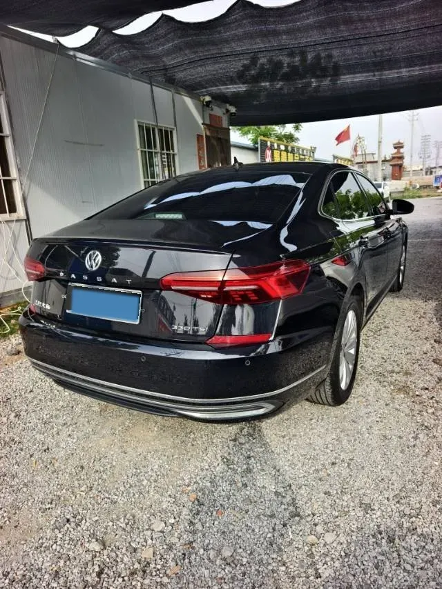 2020 Volkswagen Passat 2.0T 186HP L4 7DCT,autocango,china used car exporter,china ev exporter,chinese used car exporter,chinese used ev exporter