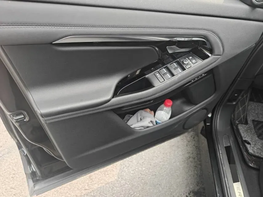 2023 Land Rover Range Rover Evoque 2.0T 249HP L4 9AT,autocango,china used car exporter,china ev exporter,chinese used car exporter,chinese used ev exporter