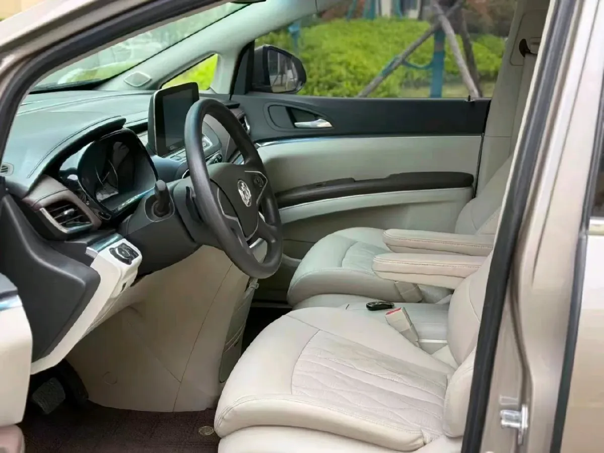 2022 Buick GL8 2.0T 237HP L4 9AT,autocango,china used car exporter,china ev exporter,chinese used car exporter,chinese used ev exporter