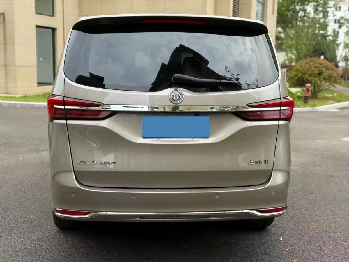 2022 Buick GL8 2.0T 237HP L4 9AT,autocango,china used car exporter,china ev exporter,chinese used car exporter,chinese used ev exporter