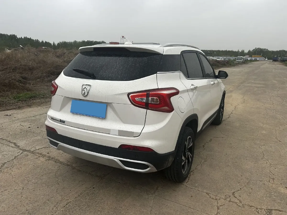 2017 HaiMa S5 Young Edition 1.6L 122HP L4 5MT,autocango,china used car exporter,china ev exporter,chinese used car exporter,chinese used ev exporter