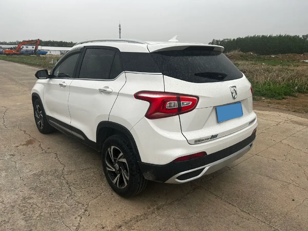 2017 HaiMa S5 Young Edition 1.6L 122HP L4 5MT,autocango,china used car exporter,china ev exporter,chinese used car exporter,chinese used ev exporter