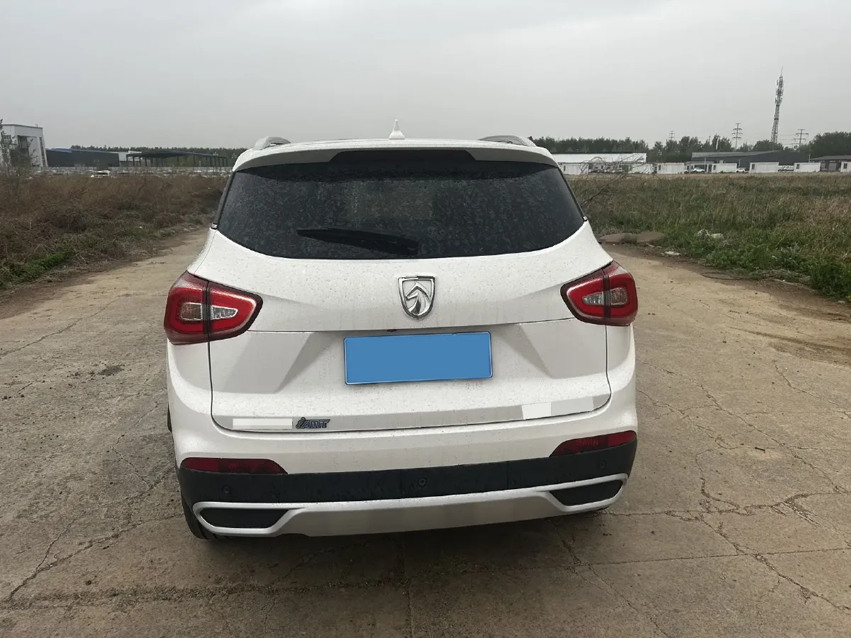 2017 HaiMa S5 Young Edition 1.6L 122HP L4 5MT,autocango,china used car exporter,china ev exporter,chinese used car exporter,chinese used ev exporter