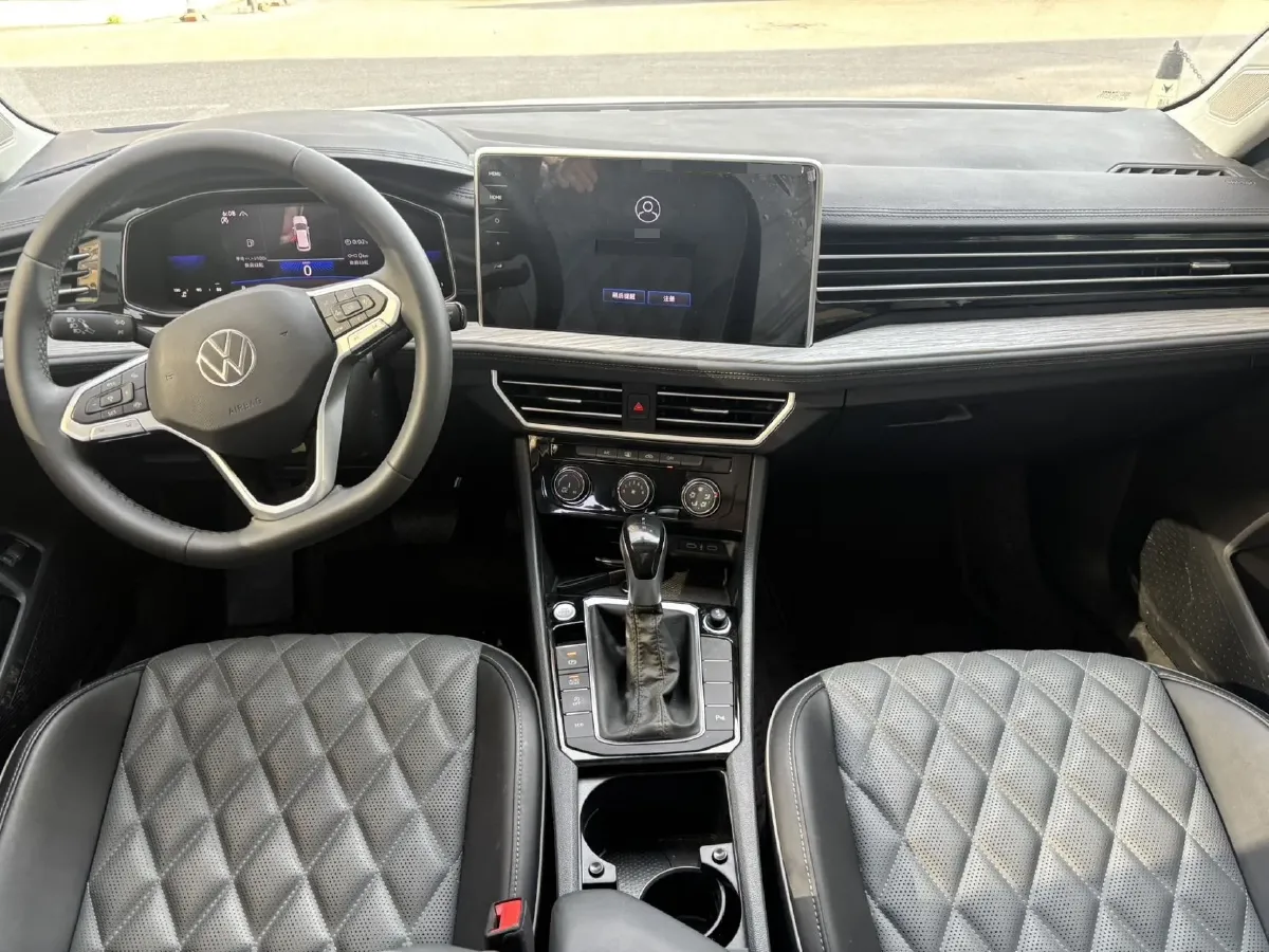 2025 Volkswagen Sagitar 1.5T 160HP L4 7DCT,autocango,china used car exporter,china ev exporter,chinese used car exporter,chinese used ev exporter