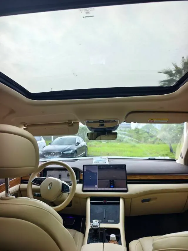 2024 AITO AITO M7 1.5T 152HP L4 REEV 40KWH,autocango,china used car exporter,china ev exporter,chinese used car exporter,chinese used ev exporter