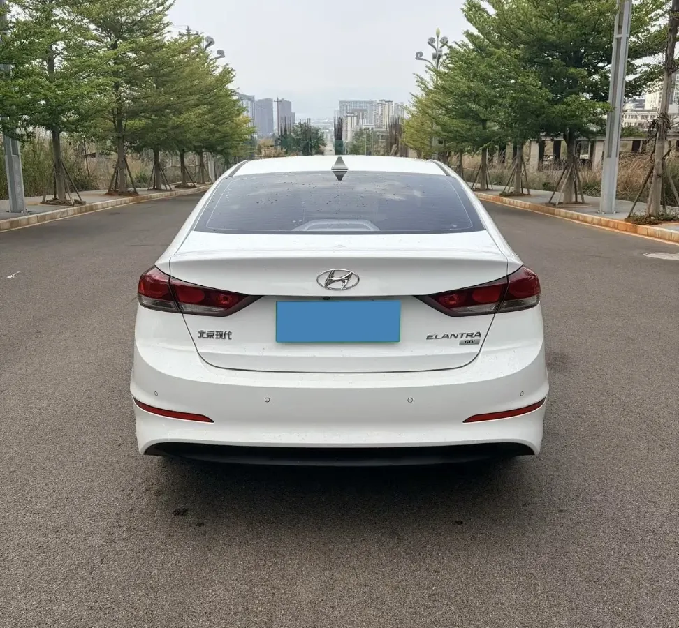 2016 Hyundai Elantra 1.6L 130HP L4 6AT,autocango,china used car exporter,china ev exporter,chinese used car exporter,chinese used ev exporter