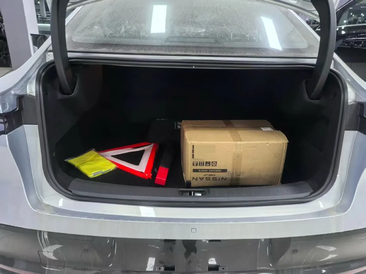 2025 Nissan N7 BEV 73KWH,autocango,china used car exporter,china ev exporter,chinese used car exporter,chinese used ev exporter