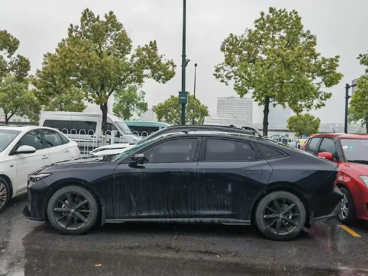 2023 ChangAn UNI-V 1.5T 188HP L4 7DCT,autocango,china used car exporter,china ev exporter,chinese used car exporter,chinese used ev exporter