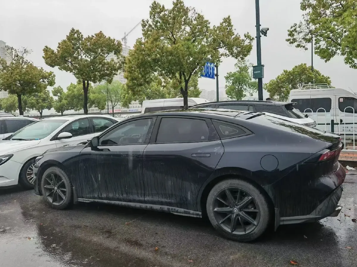 2023 ChangAn UNI-V 1.5T 188HP L4 7DCT,autocango,china used car exporter,china ev exporter,chinese used car exporter,chinese used ev exporter