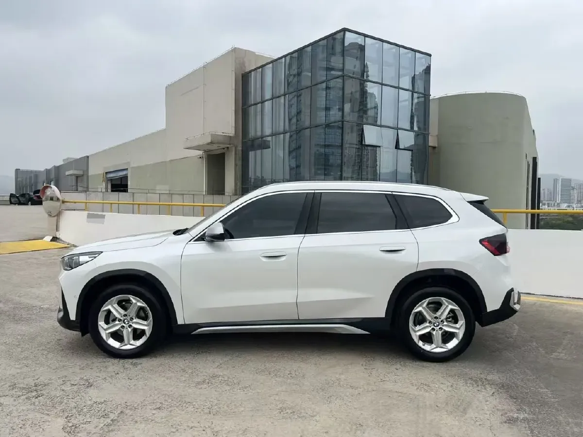 2023 BMW X1 1.5T 156HP L3 7DCT,autocango,china used car exporter,china ev exporter,chinese used car exporter,chinese used ev exporter