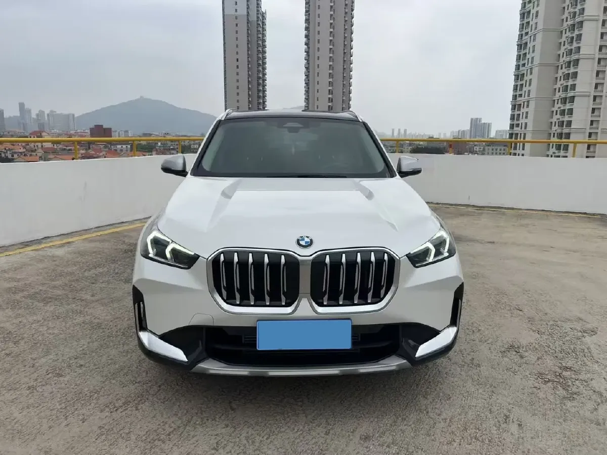 2023 BMW X1 1.5T 156HP L3 7DCT,autocango,china used car exporter,china ev exporter,chinese used car exporter,chinese used ev exporter