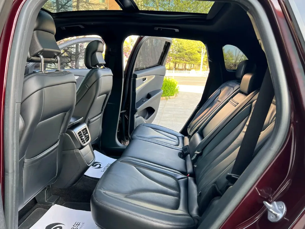 2019 Lincoln Nautilus 2.0T 224HP L4 8AT,autocango,china used car exporter,china ev exporter,chinese used car exporter,chinese used ev exporter