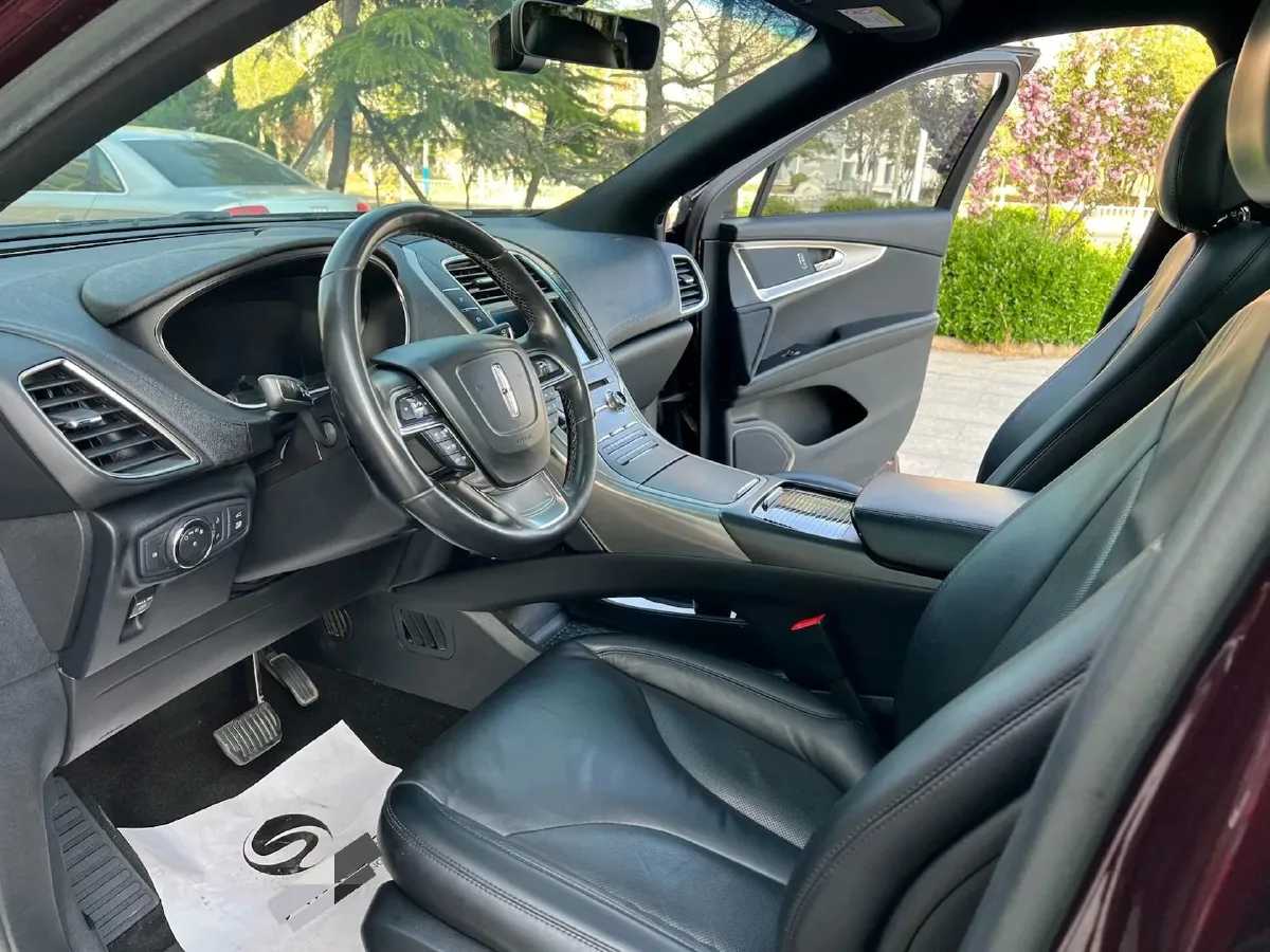 2019 Lincoln Nautilus 2.0T 224HP L4 8AT,autocango,china used car exporter,china ev exporter,chinese used car exporter,chinese used ev exporter