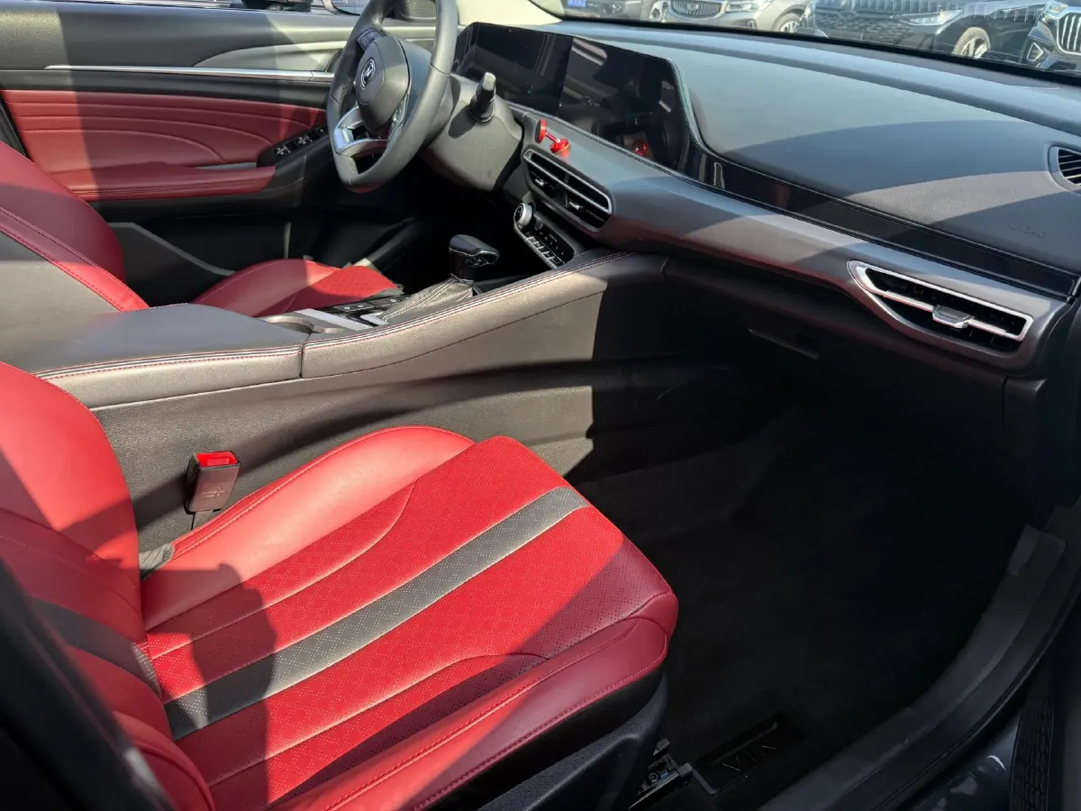 2021 ChangAn Eado 1.4T 160HP L4 7DCT,autocango,china used car exporter,china ev exporter,chinese used car exporter,chinese used ev exporter