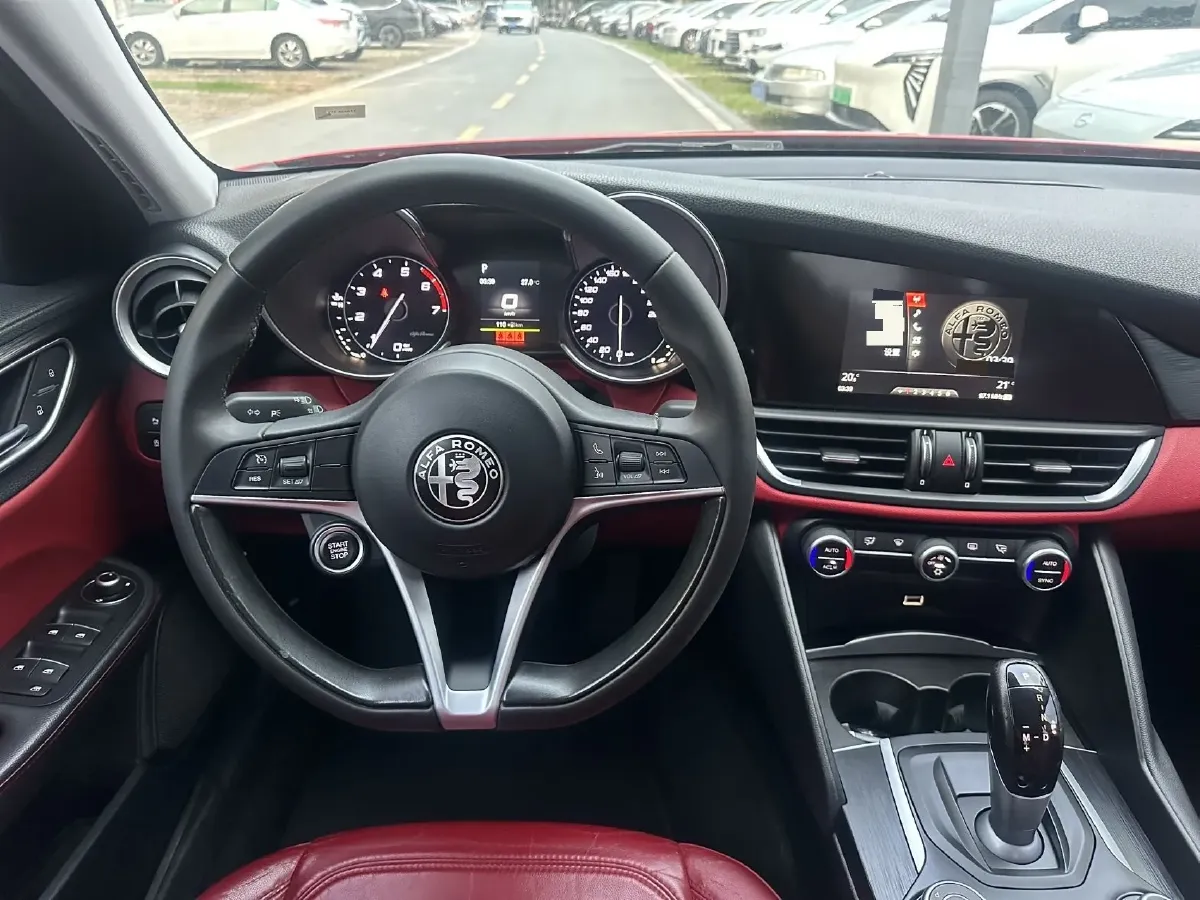 2017 Toyota Highlander 2.0T 220HP L4 6AT,autocango,china used car exporter,china ev exporter,chinese used car exporter,chinese used ev exporter