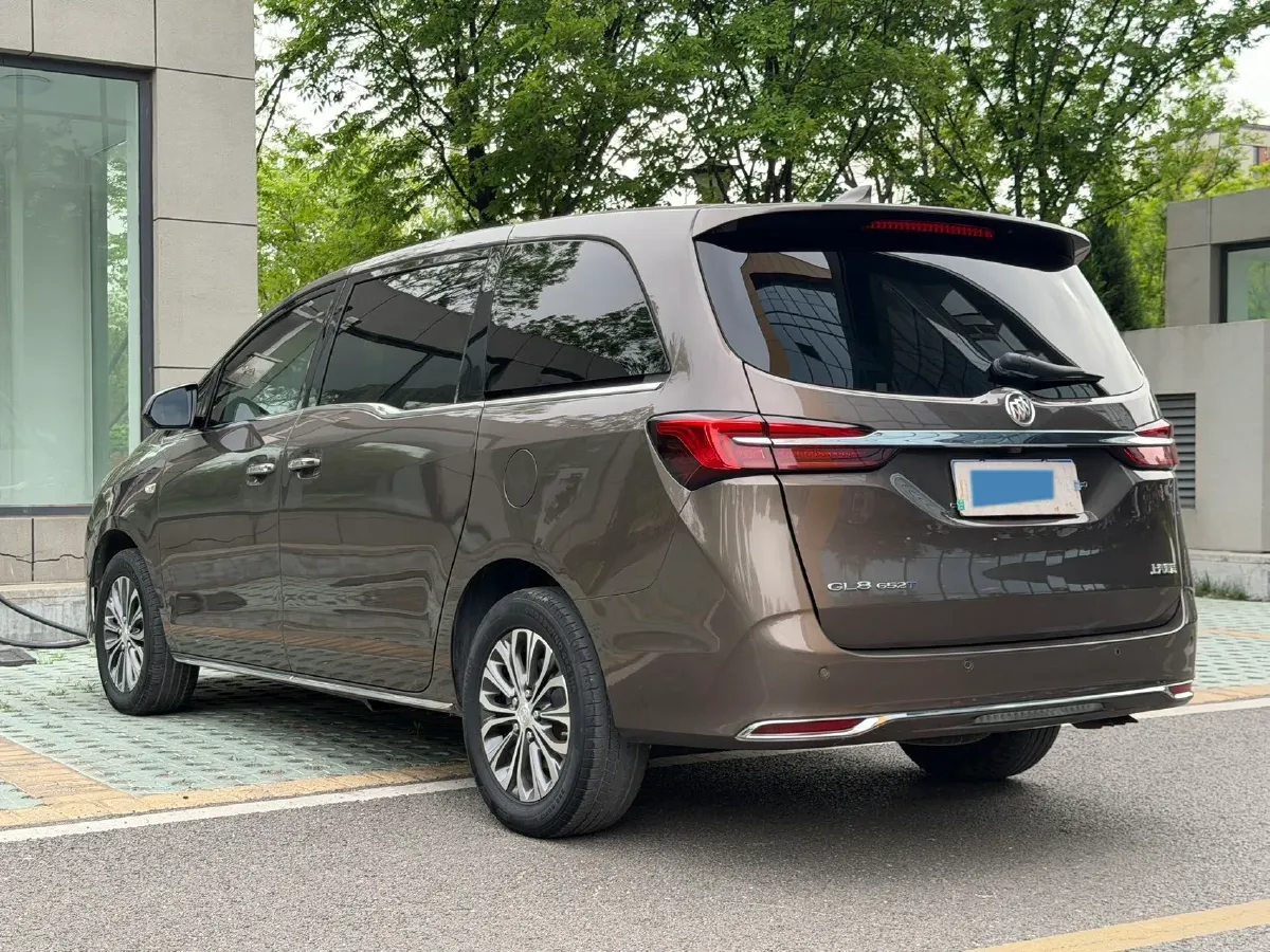 2022 Buick GL8 2.0T 237HP L4 9AT,autocango,china used car exporter,china ev exporter,chinese used car exporter,chinese used ev exporter