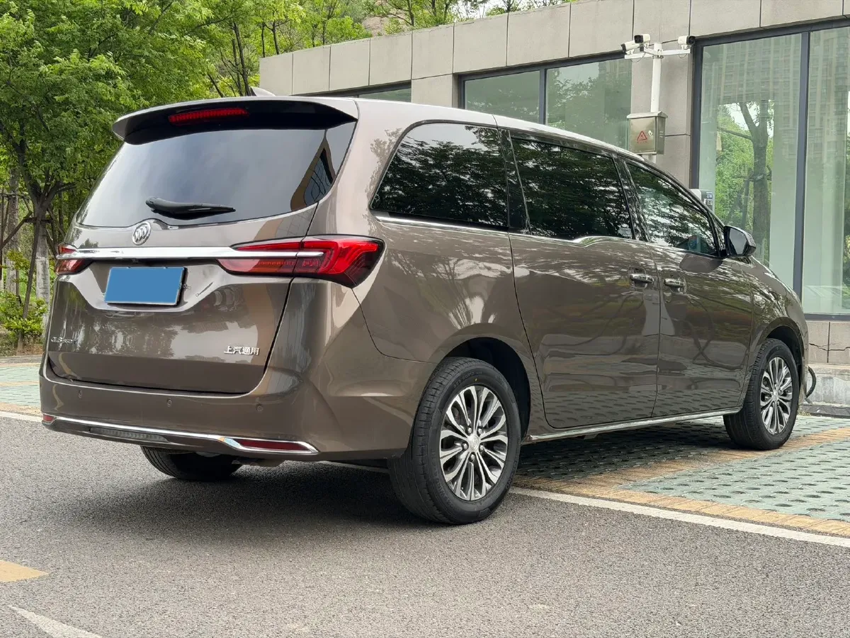 2022 Buick GL8 2.0T 237HP L4 9AT,autocango,china used car exporter,china ev exporter,chinese used car exporter,chinese used ev exporter