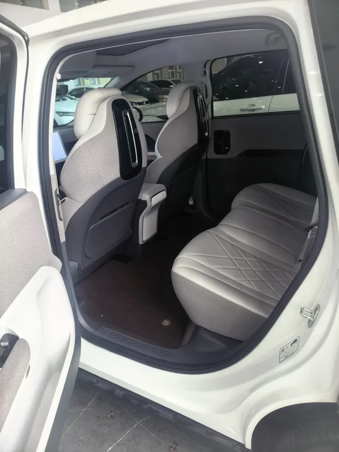 2024 ARCFOX KAOLA S BEV 58.8KWH,autocango,china used car exporter,china ev exporter,chinese used car exporter,chinese used ev exporter