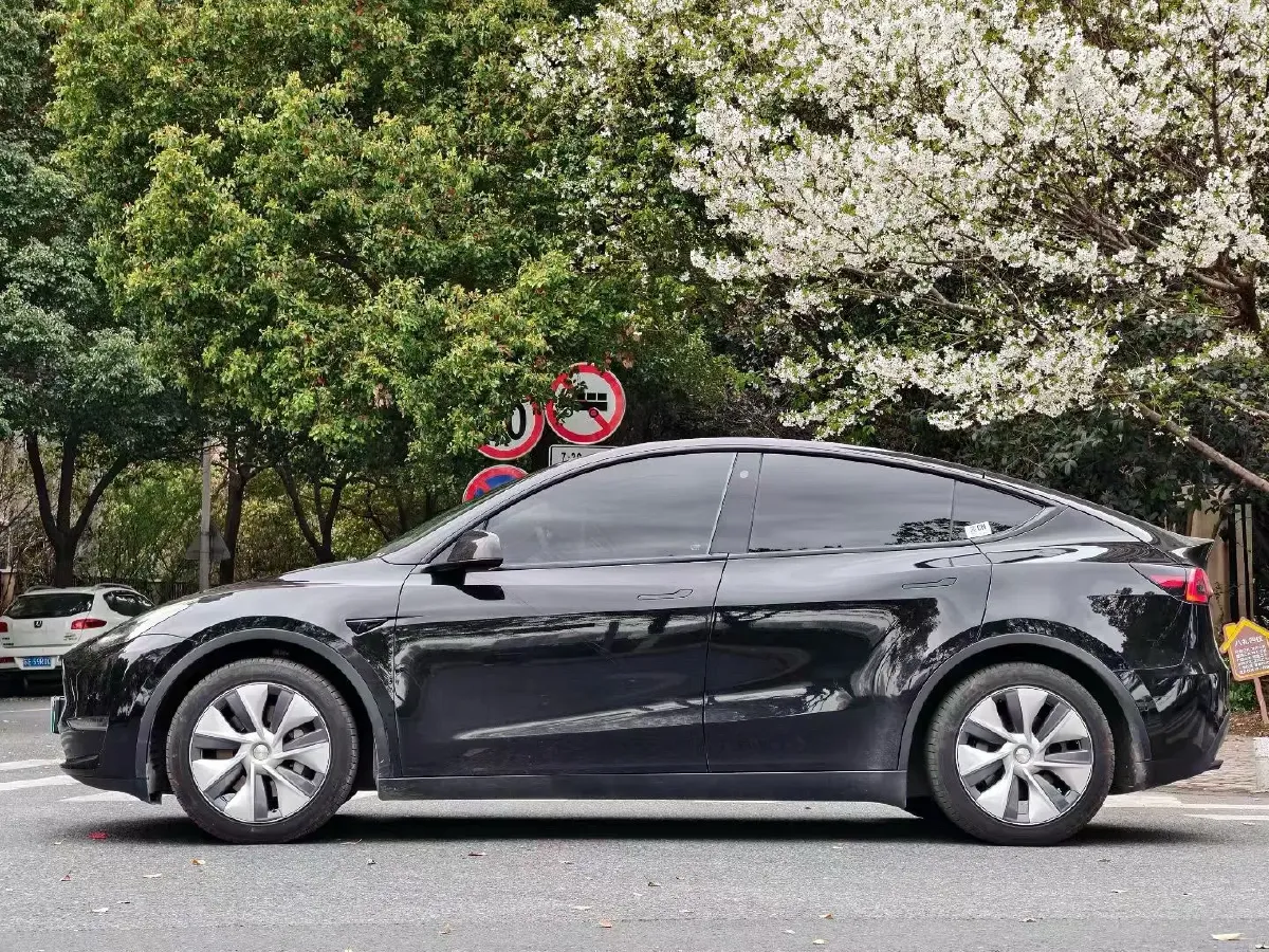 2021 MINI COUNTRYMAN 1.5T 136HP L3 8AT,autocango,china used car exporter,china ev exporter,chinese used car exporter,chinese used ev exporter