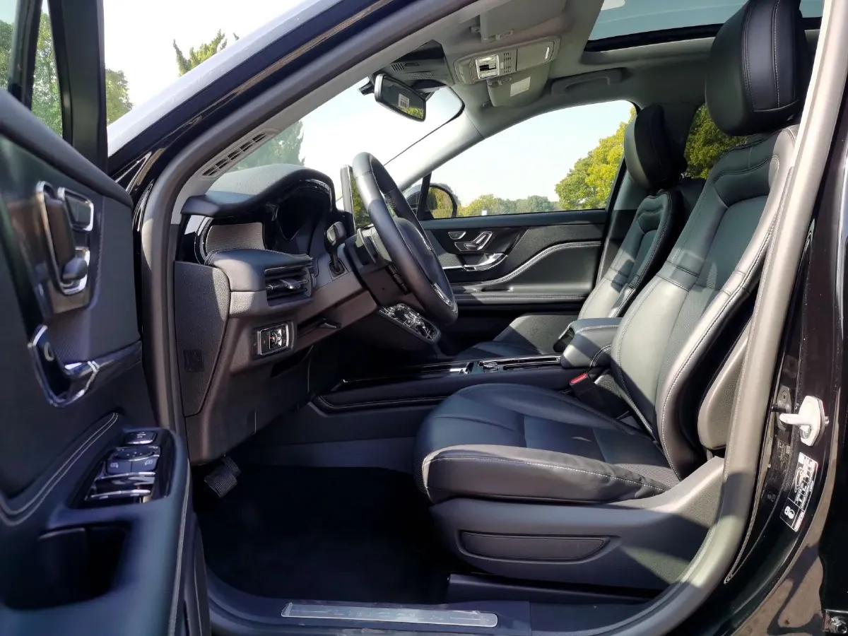 2022 Lincoln Corsair 2.0T 245HP L4 8AT,autocango,china used car exporter,china ev exporter,chinese used car exporter,chinese used ev exporter